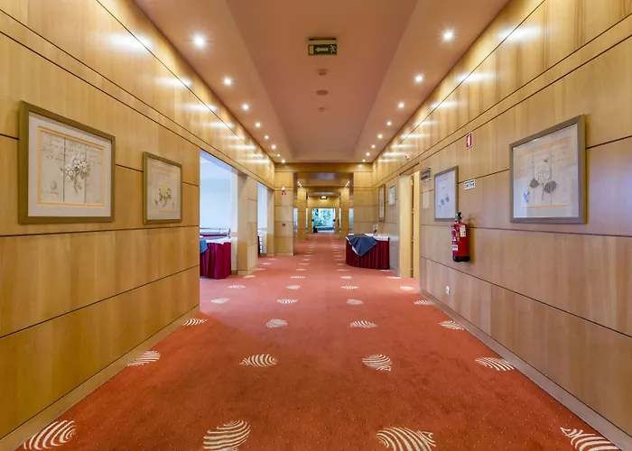 Riviera Carcavelos (Lisbon)