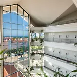Riviera Otel Carcavelos (Lisbon)